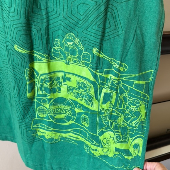 Nickelodeon Green Teenage Mutant Ninja Turtles Tee - Picture 3 of 4